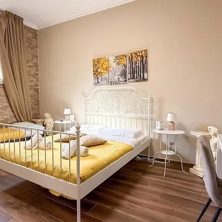 アパート Elegant 2br Balcony, Ac, Near Colosseum *